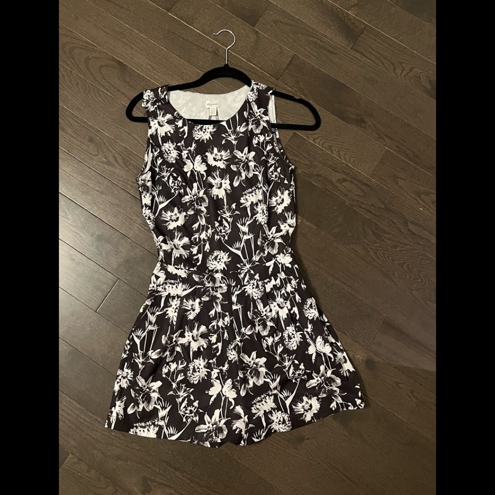 XS DYNAMITE OPEN BACK ROMPER